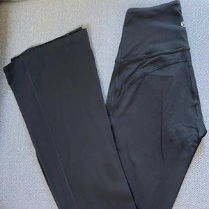 lululemon Nulu Groove pants 32.5” inseam size 2
